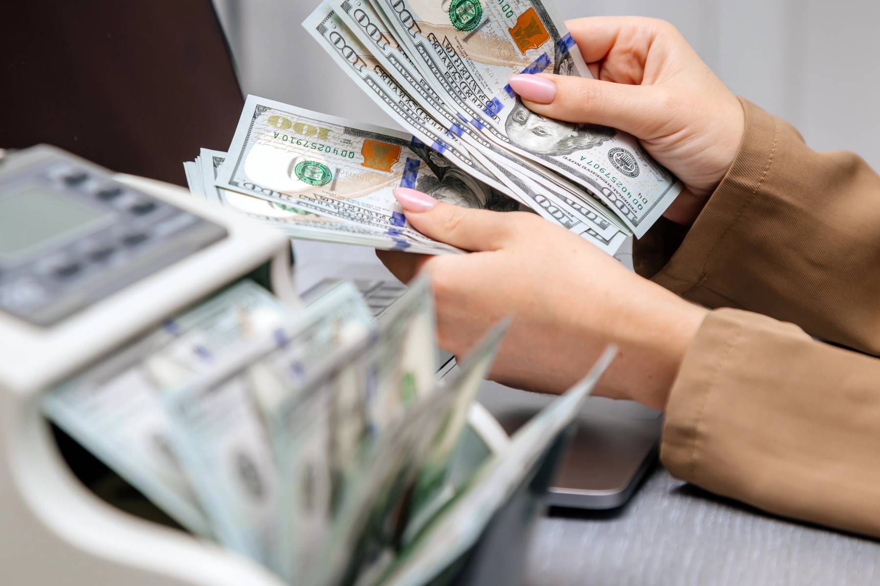 Ecuador's Exit Tax (ISD): What Expats Actually Pay to Move Money Out in 2026