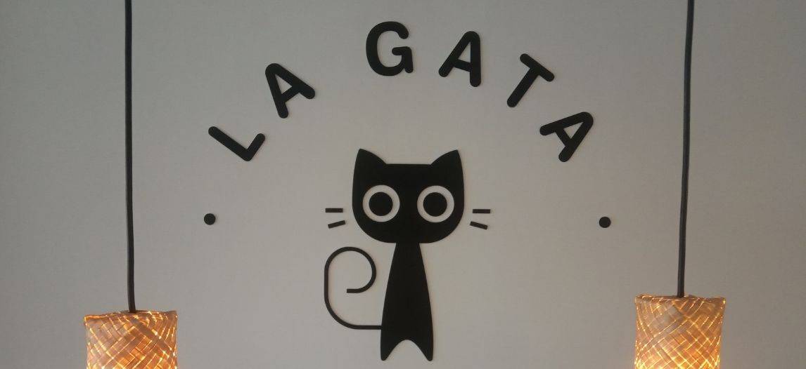 La Gata Cafe - Great Bolones & Tigrillo!