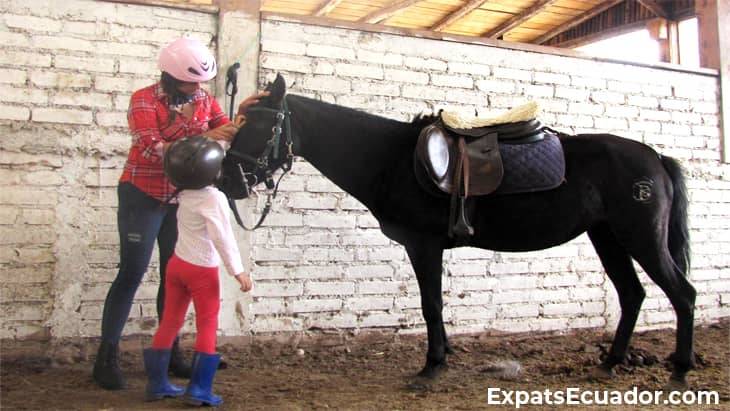 Centro Ecuestre Bellavista Woman Child