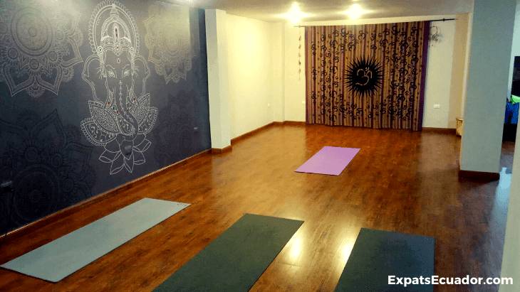 OM Yoga Studio Cuenca (1)