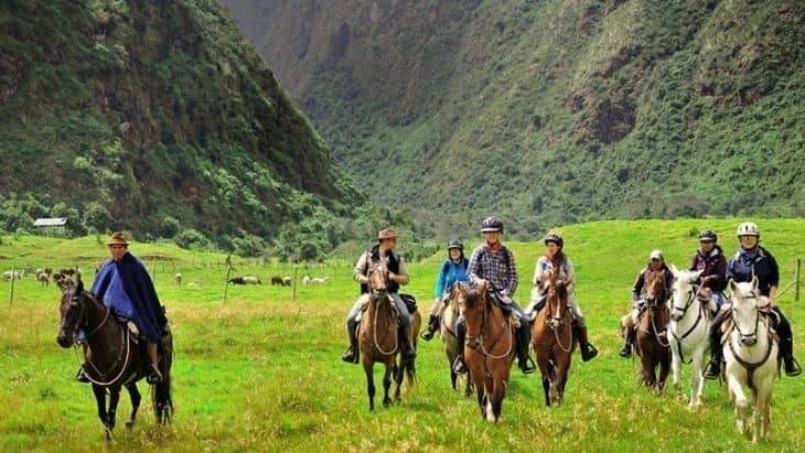 Horseback riding Zuleta Ecuador