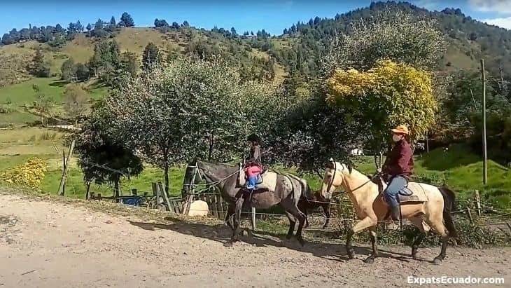 Horseback riding Cuenca Ecuador