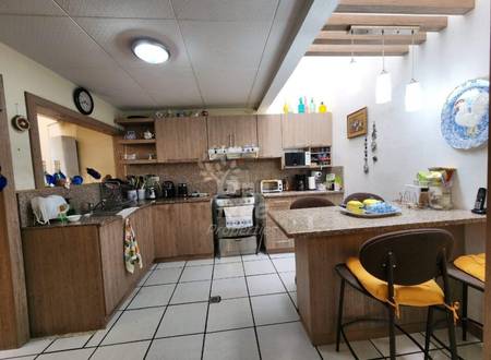 3-Bedroom Two-Story House Near Remigio Crespo