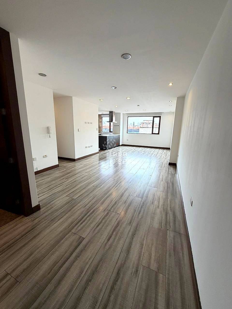 Spacious 3BDRM Apartment in Puertas del Sol