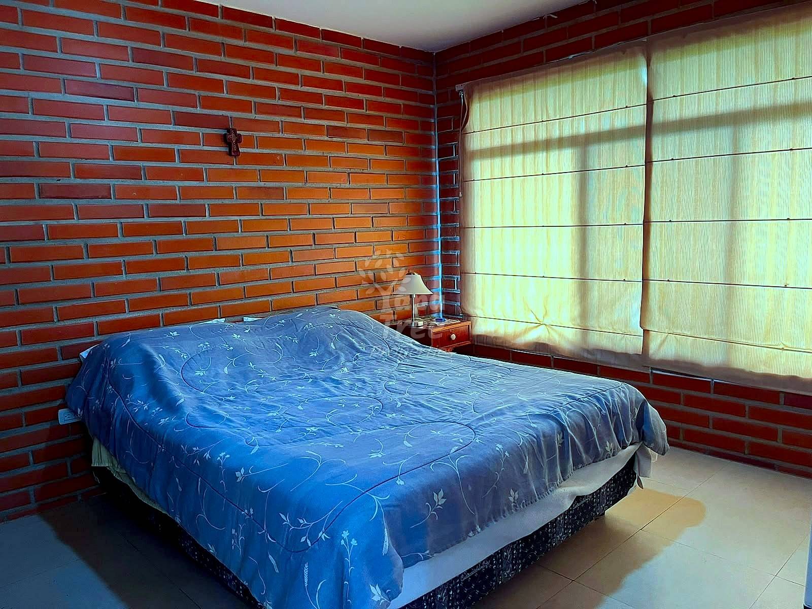 Beautiful house with outdoor space in Yunguilla