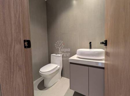 Brand-New 2-Bedroom Apartment with Bright Interiors in El Centro