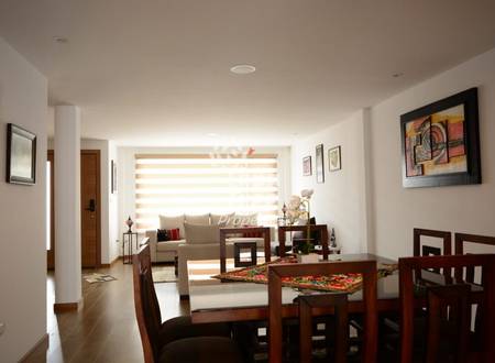 Charming Family Home in Private Residential Community in Challuabamba