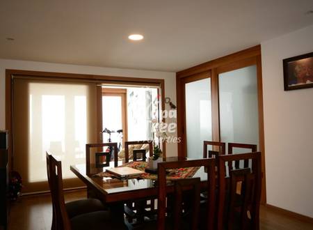 Charming Family Home in Private Residential Community in Challuabamba