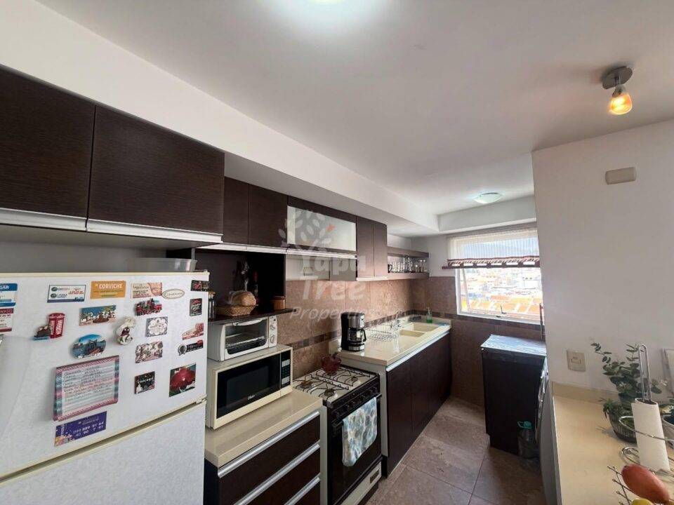 Cozy 1BDR Apartment with Parking and Generator