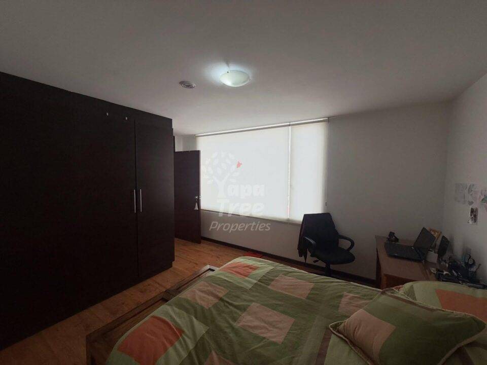 Cozy 1BDR Apartment with Parking and Generator