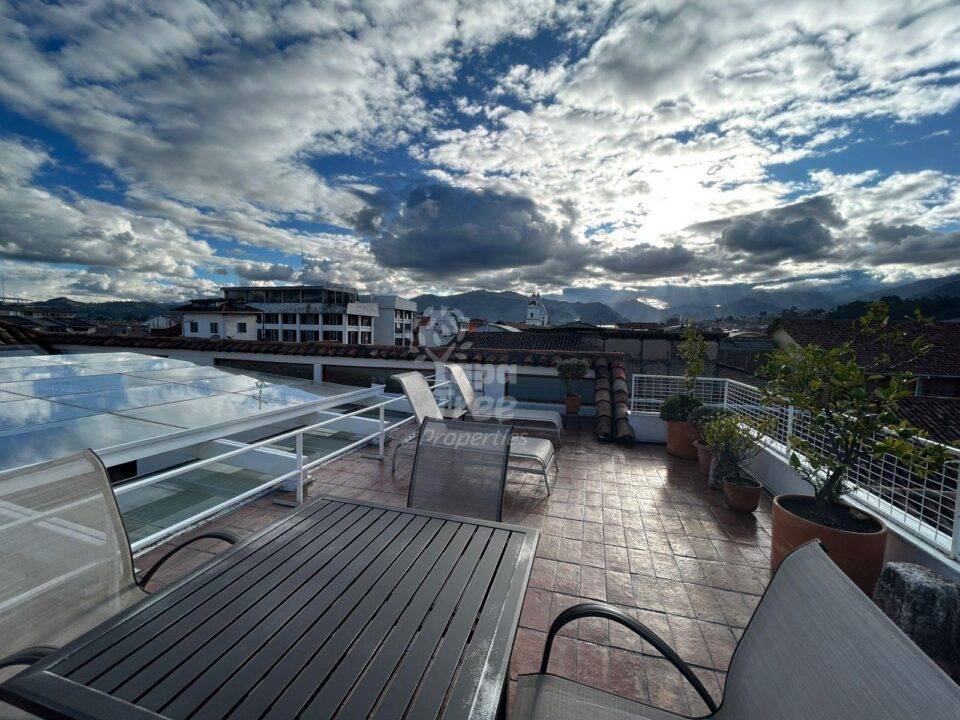 Cozy 1-Bedroom Duplex Apartment with Modern Finishes in San Sebastian