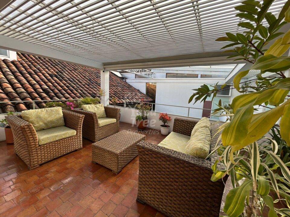 Cozy 1-Bedroom Duplex Apartment with Modern Finishes in San Sebastian