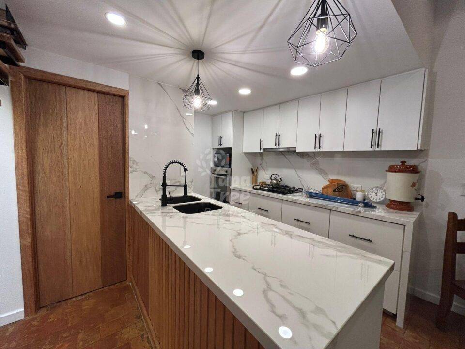 Cozy 1-Bedroom Duplex Apartment with Modern Finishes in San Sebastian