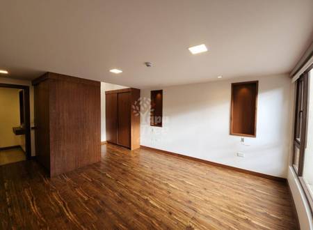 Elegant 2-Bedroom Apartment with Private Garage few blocks from Parque Calderón