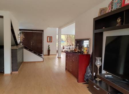 Exquisite 4-Bedroom Home with Expansive Green Space