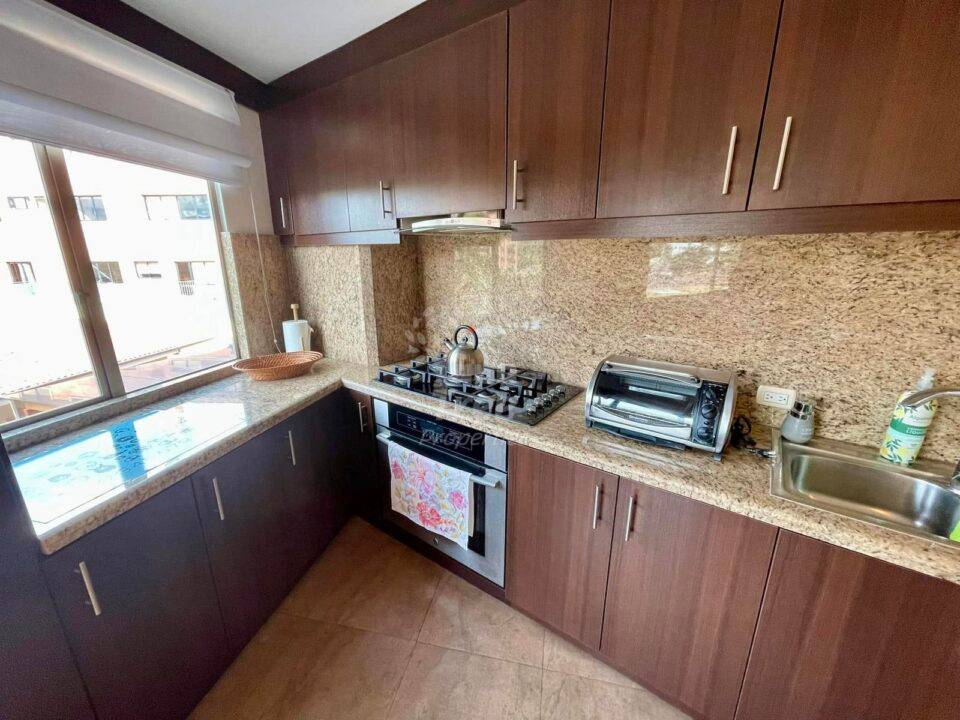 Fully Furnished 2-Bedroom Apartment with Private Terrace on Av. Paucarbamba