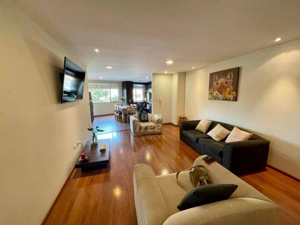 Fully Furnished 2-Bedroom Apartment with Private Terrace on Av. Paucarbamba