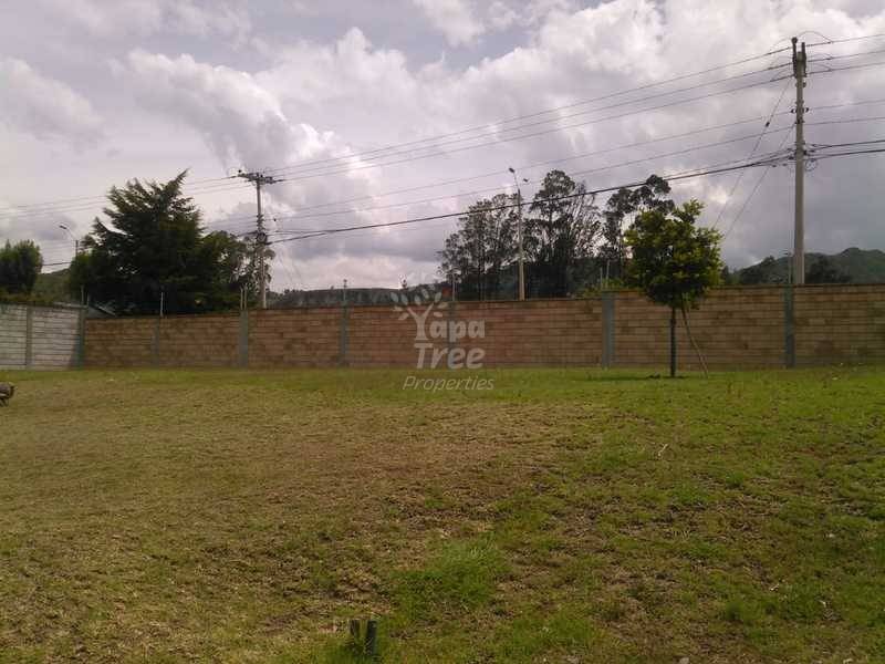 Land For Sale In Chaullabamba In Private Urbanization