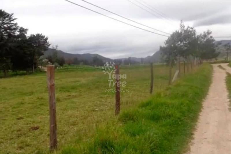 Land For Sale In Cumbe 1928 Meters