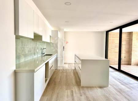 Luxury 2-Bedroom Condo with Private River-View Terrace in El Centro