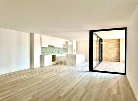 Luxury 2-Bedroom Condo with Private River-View Terrace in El Centro