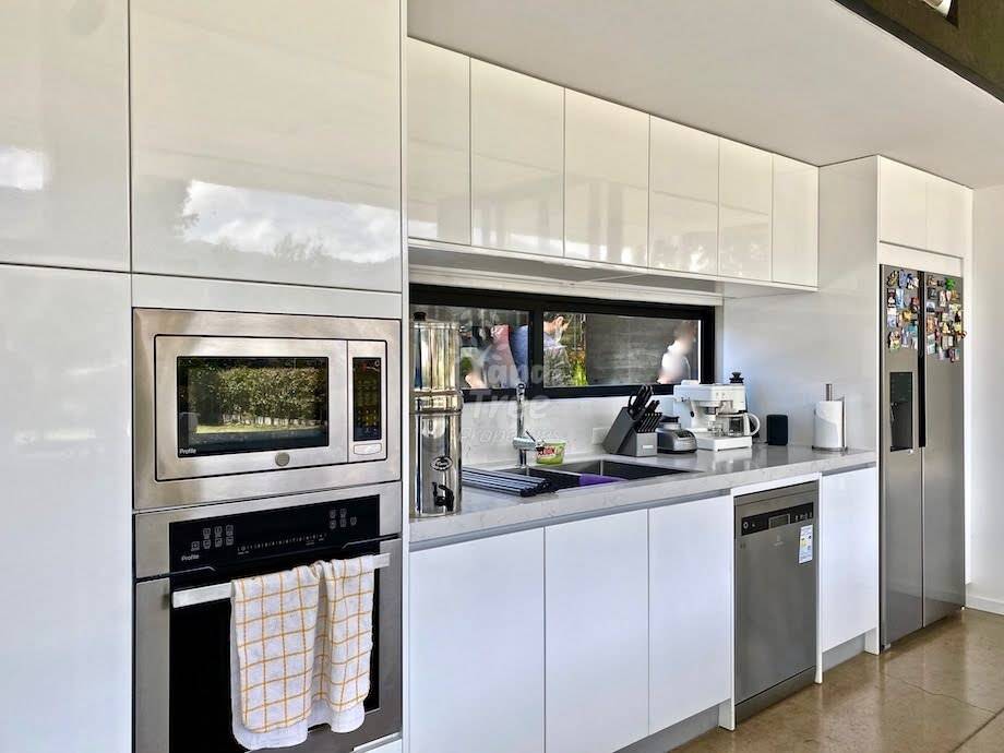 Breathtaking 5BDR Residence at the Outskirts of Cuenca [Award-winning Residence]