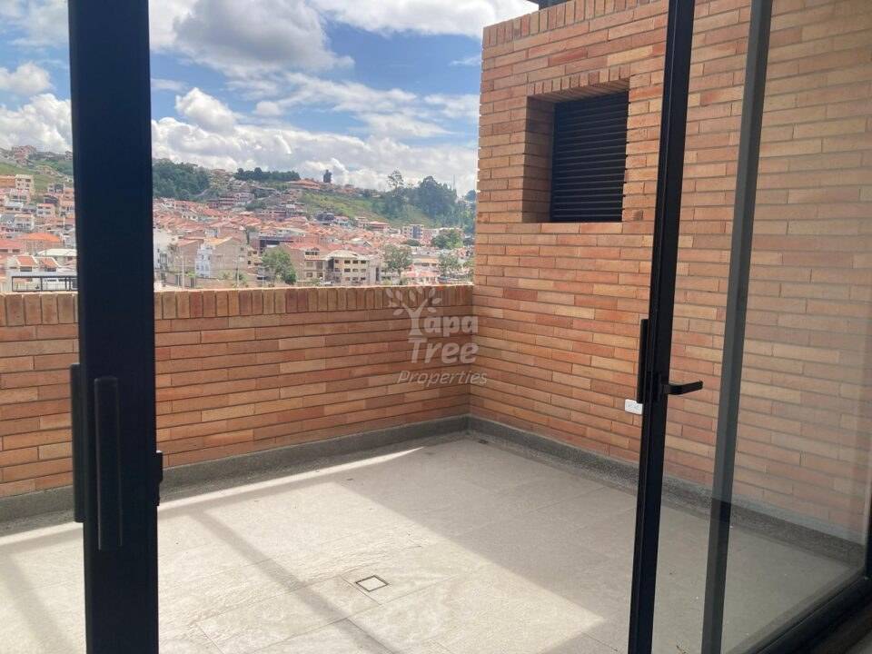 Luxury Apartment for Sale – Premium Building