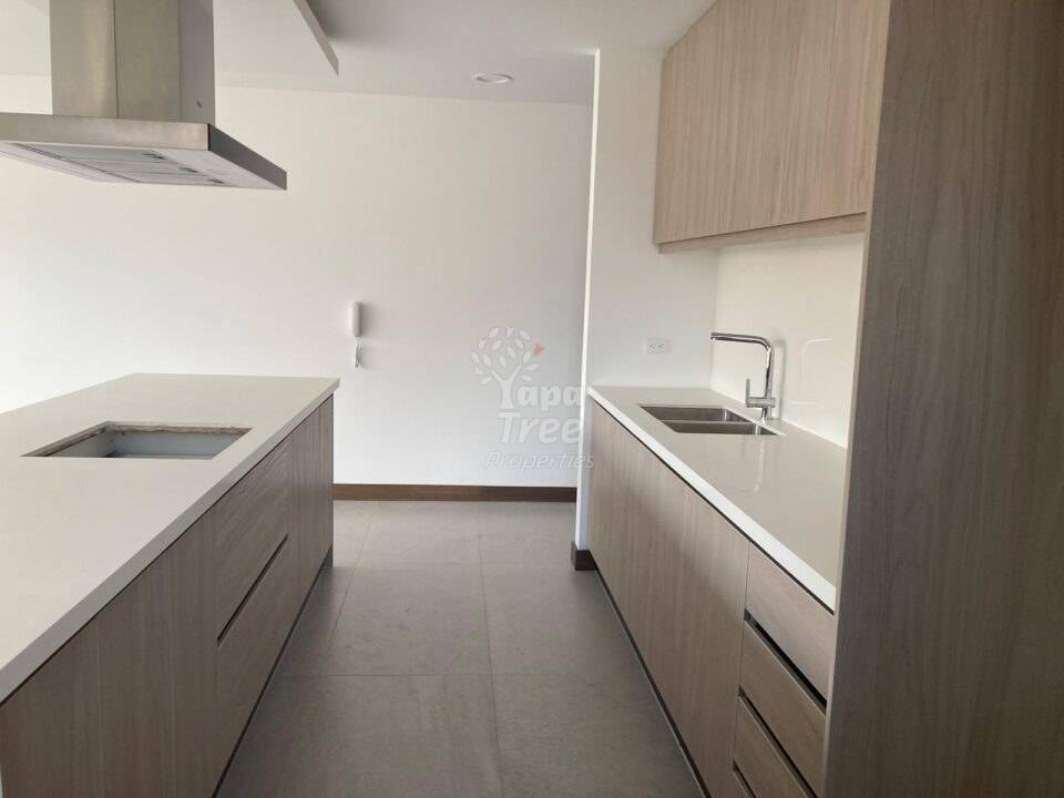 Luxury Apartment for Sale – Premium Building