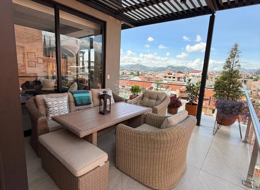 Luxury View Apartment in Puertas del Sol