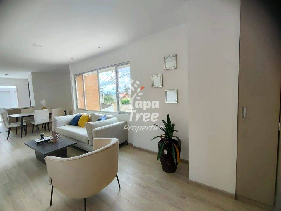 Modern 1- and 2-Bedroom Apartments with Jacuzzi in Misicata, Cuenca