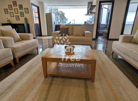 Modern 2-Bedroom Apartment Near Tomebamba