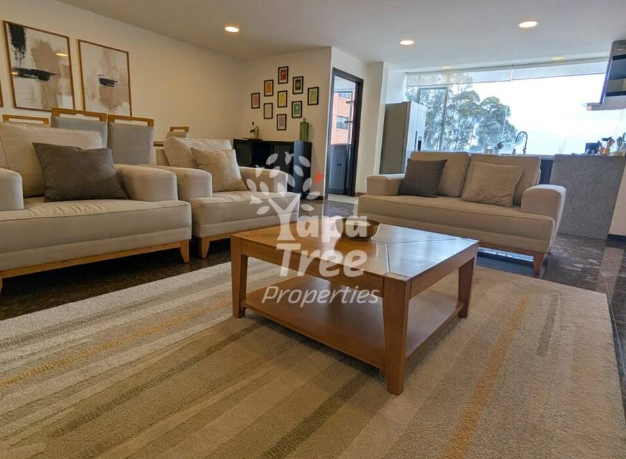 Modern 2-Bedroom Apartment Near Tomebamba