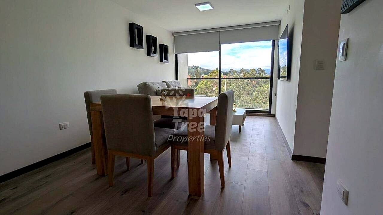 Skyline Terrace Apartment in Ciudadela Tomebamba