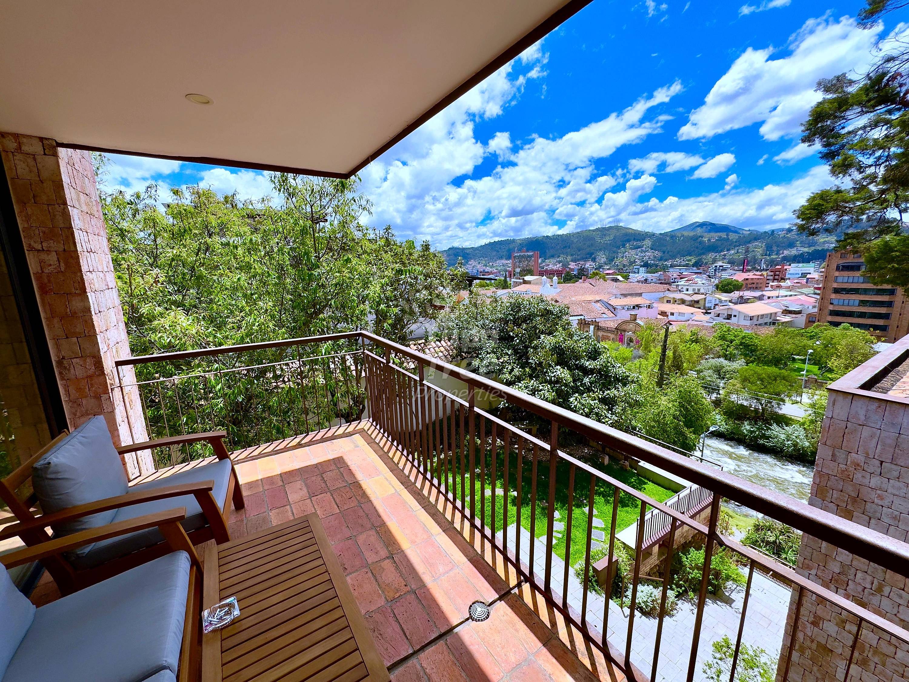 Modern apartment in the city center