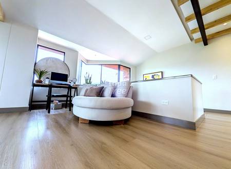 Penthouse in front of Pumapungo Ruins