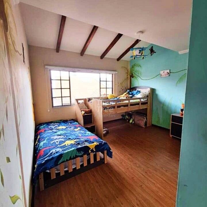 Serene Living near El Paraiso Park: 4-Bedroom House for Sale