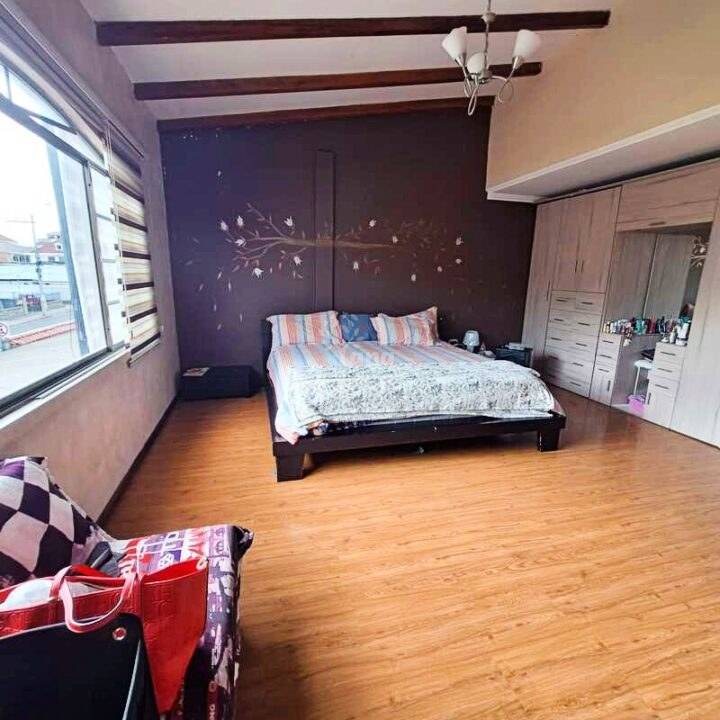 Serene Living near El Paraiso Park: 4-Bedroom House for Sale
