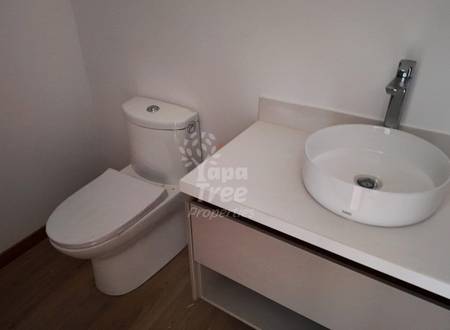 Spacious 2-Bedroom Apartment with Private River-View Balcony in Primero de Mayo