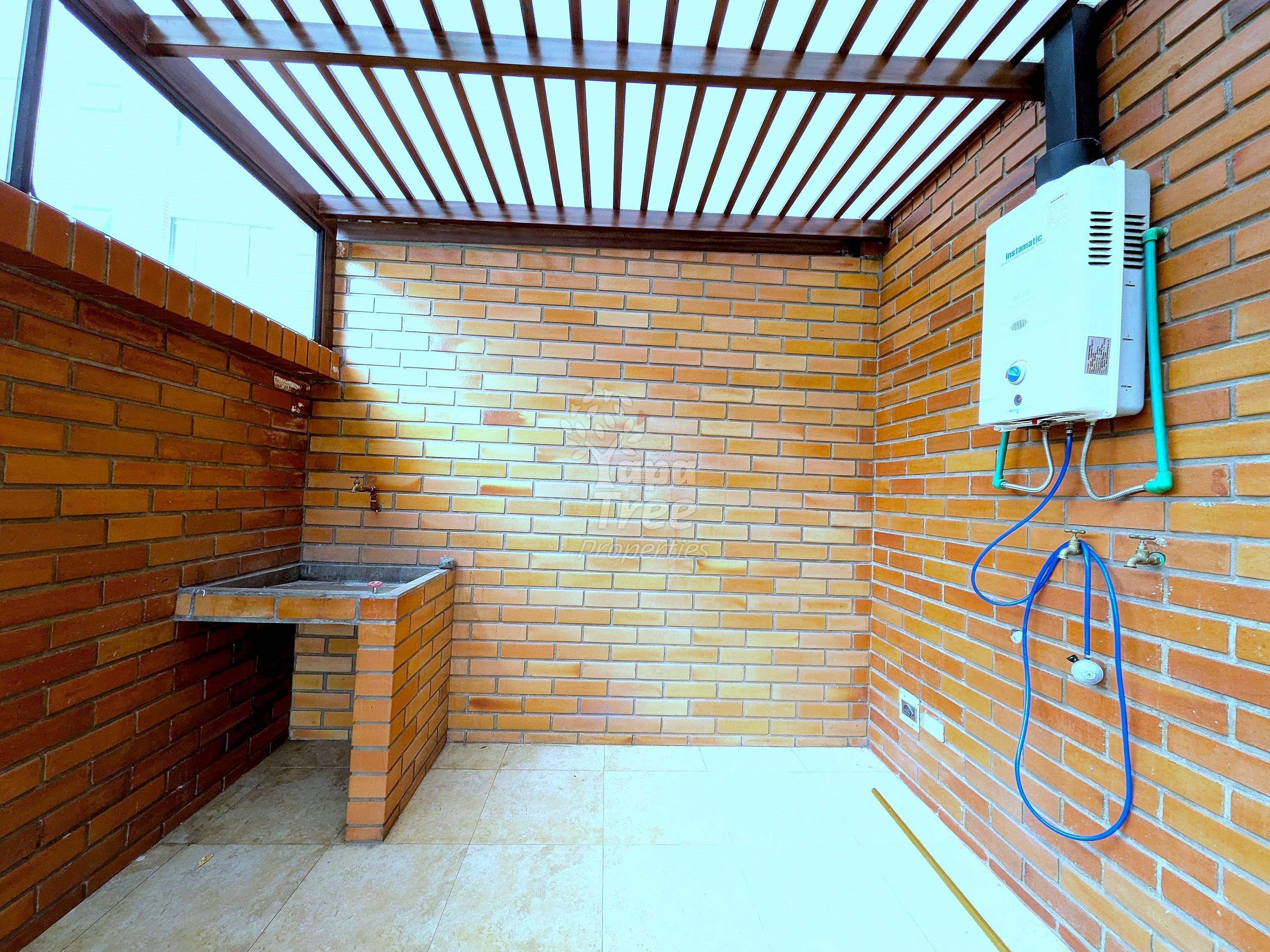 Spacious 3-Bedroom Apartment with Covered Terrace in the Heart of Remigio Crespo