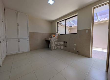 Spacious 3-Bedroom House with Livable Third-Floor Space in a Tranquil Setting