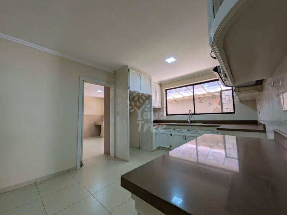 Spacious 3-Bedroom House with Livable Third-Floor Space in a Tranquil Setting