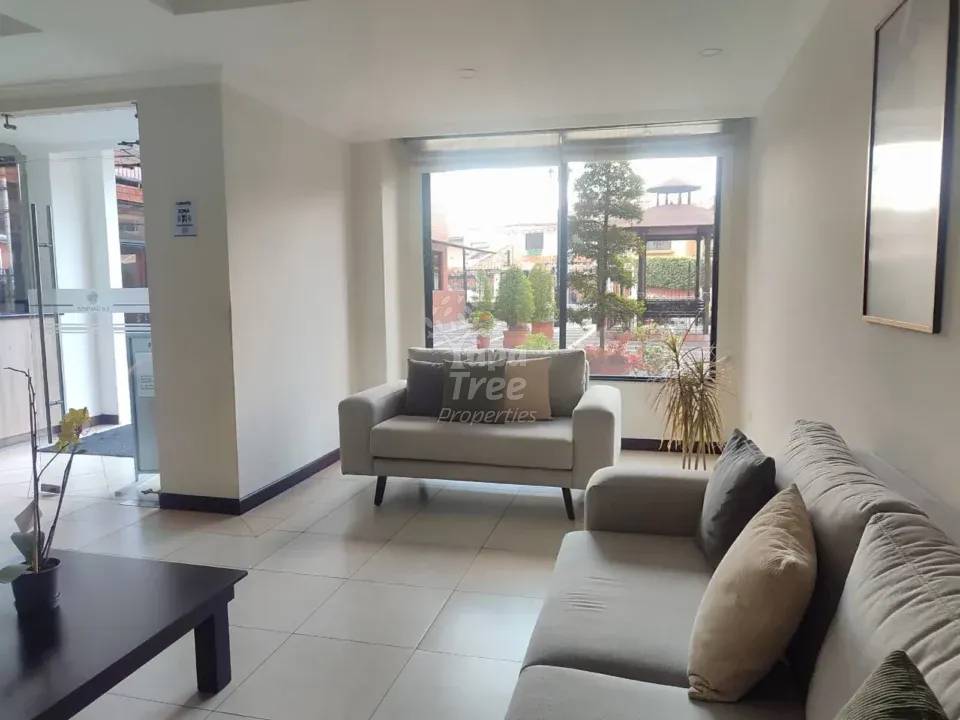 Spacious 4-Bedroom Apartment with Gym Access in Primero del Mayo