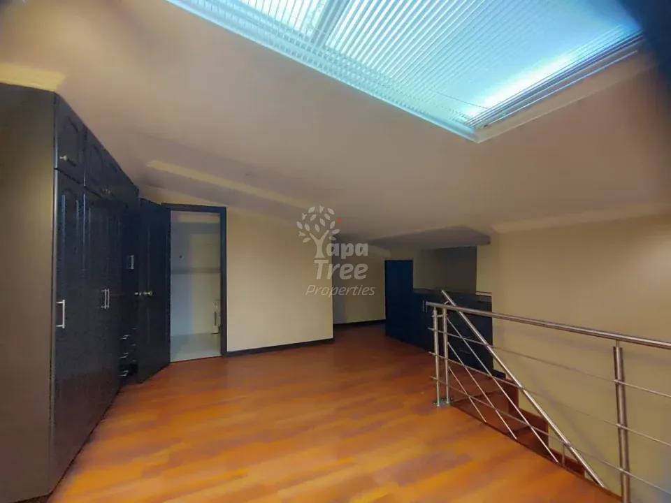 Spacious 4-Bedroom Apartment with Gym Access in Primero del Mayo
