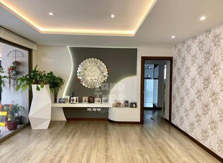 Spacious 4-Bedroom Apartment with Prime Location near Tomebamba River