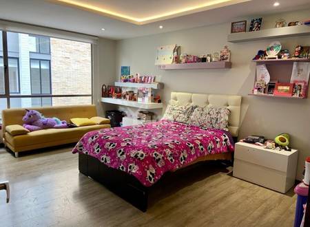 Spacious 4-Bedroom Apartment with Prime Location near Tomebamba River