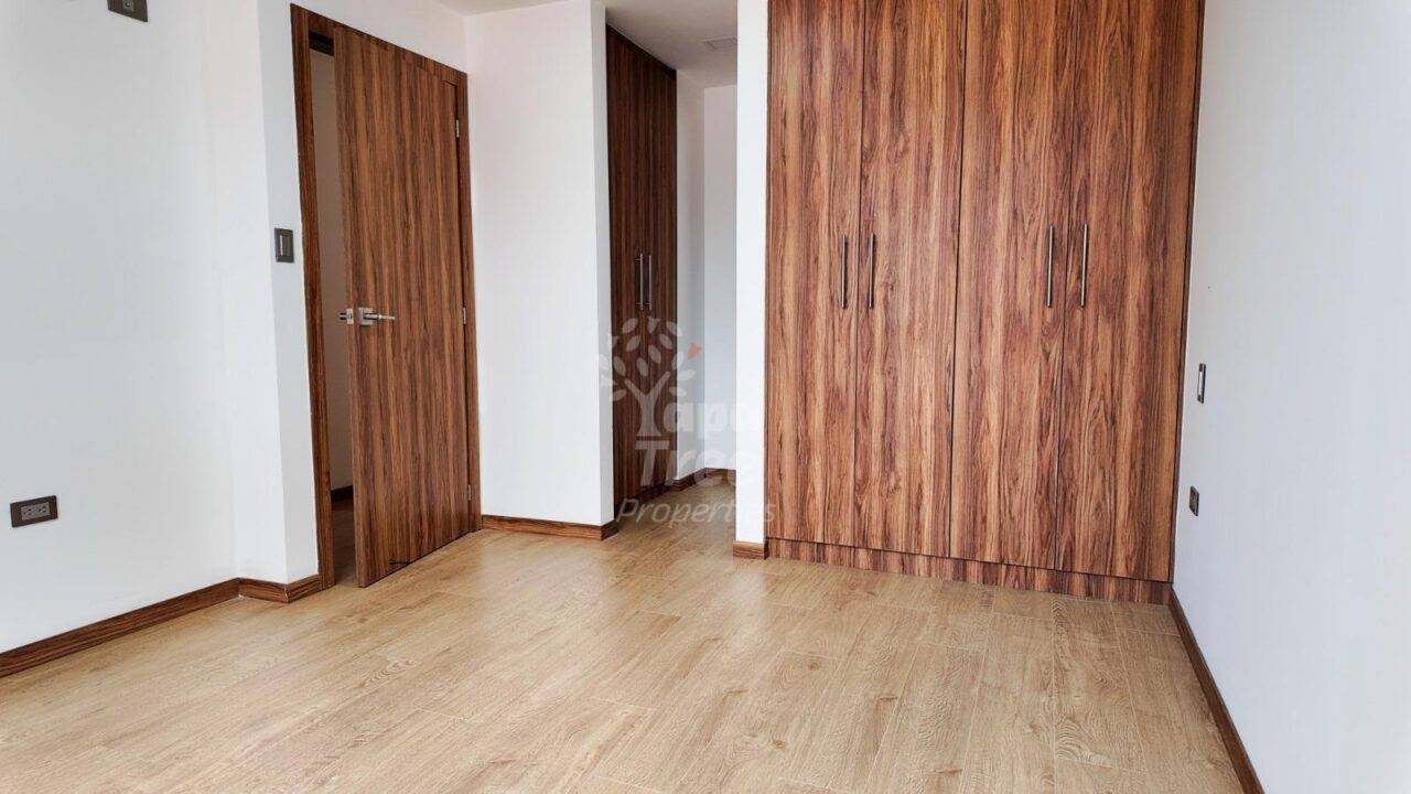 Spacious 4-Bedroom Apartment with Two Large Terraces and Stunning Views