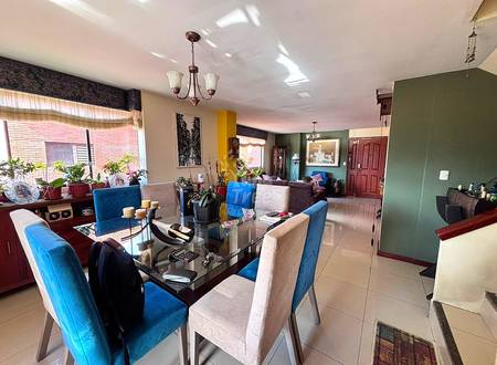 Douplex Penthouse in Prime location