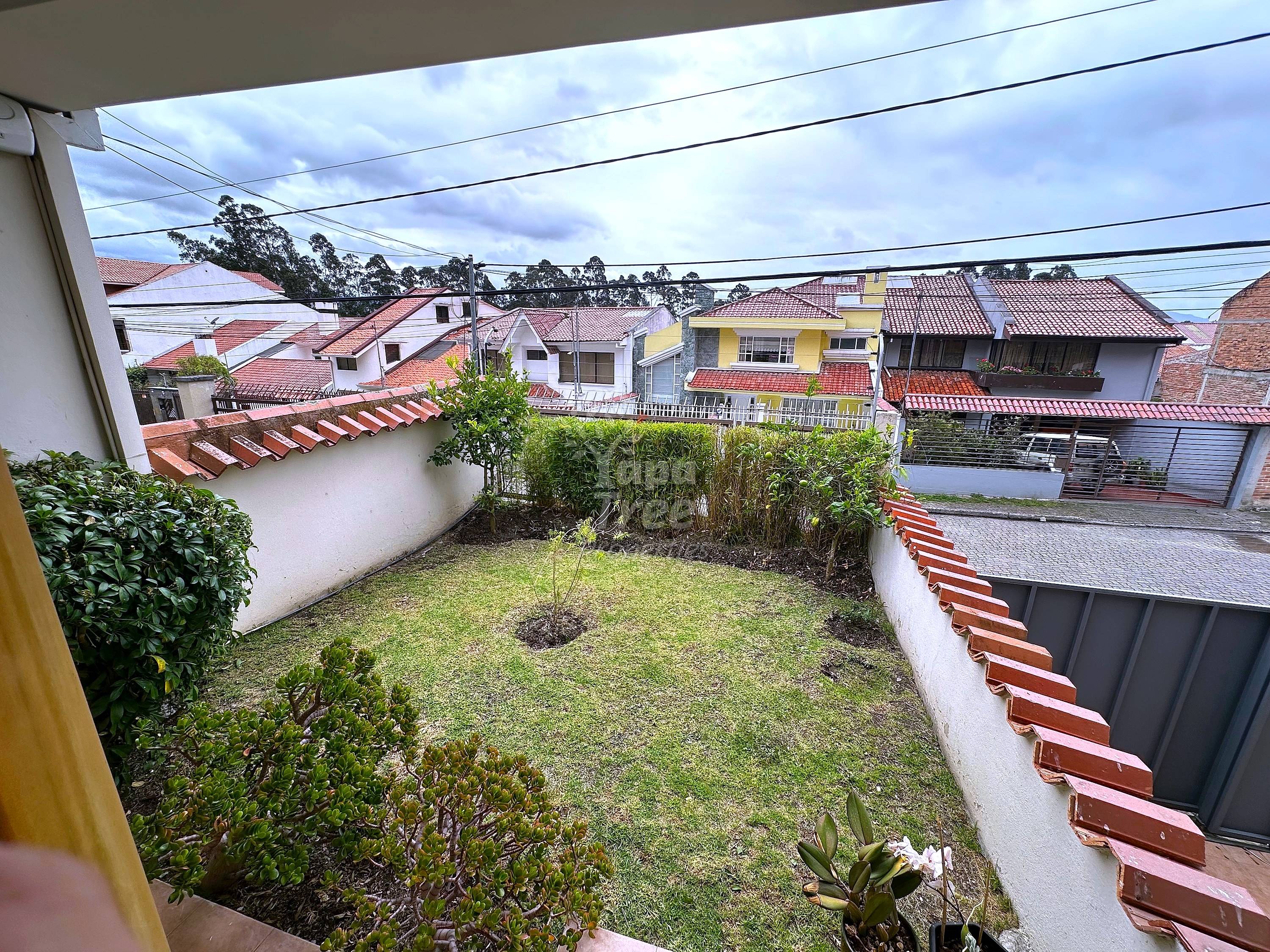 Spacious house in prime location