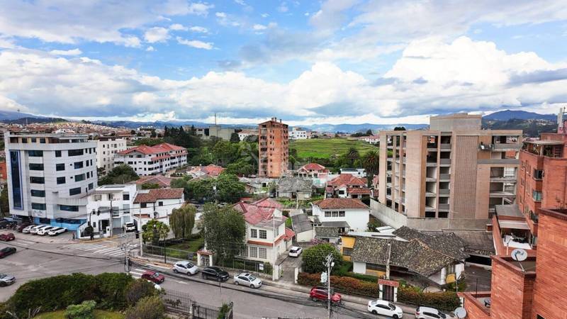 Spectacular 1-Bedroom Penthouse with Panoramic City and Mountain Views