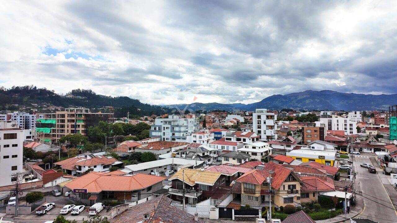 Spectacular 1-Bedroom Penthouse with Panoramic City and Mountain Views